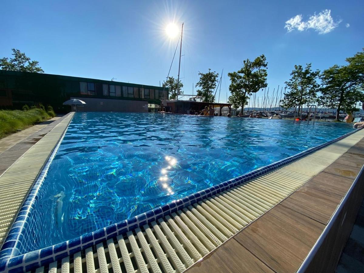 Bl Lakeside Apartman Балатонлелле Экстерьер фото