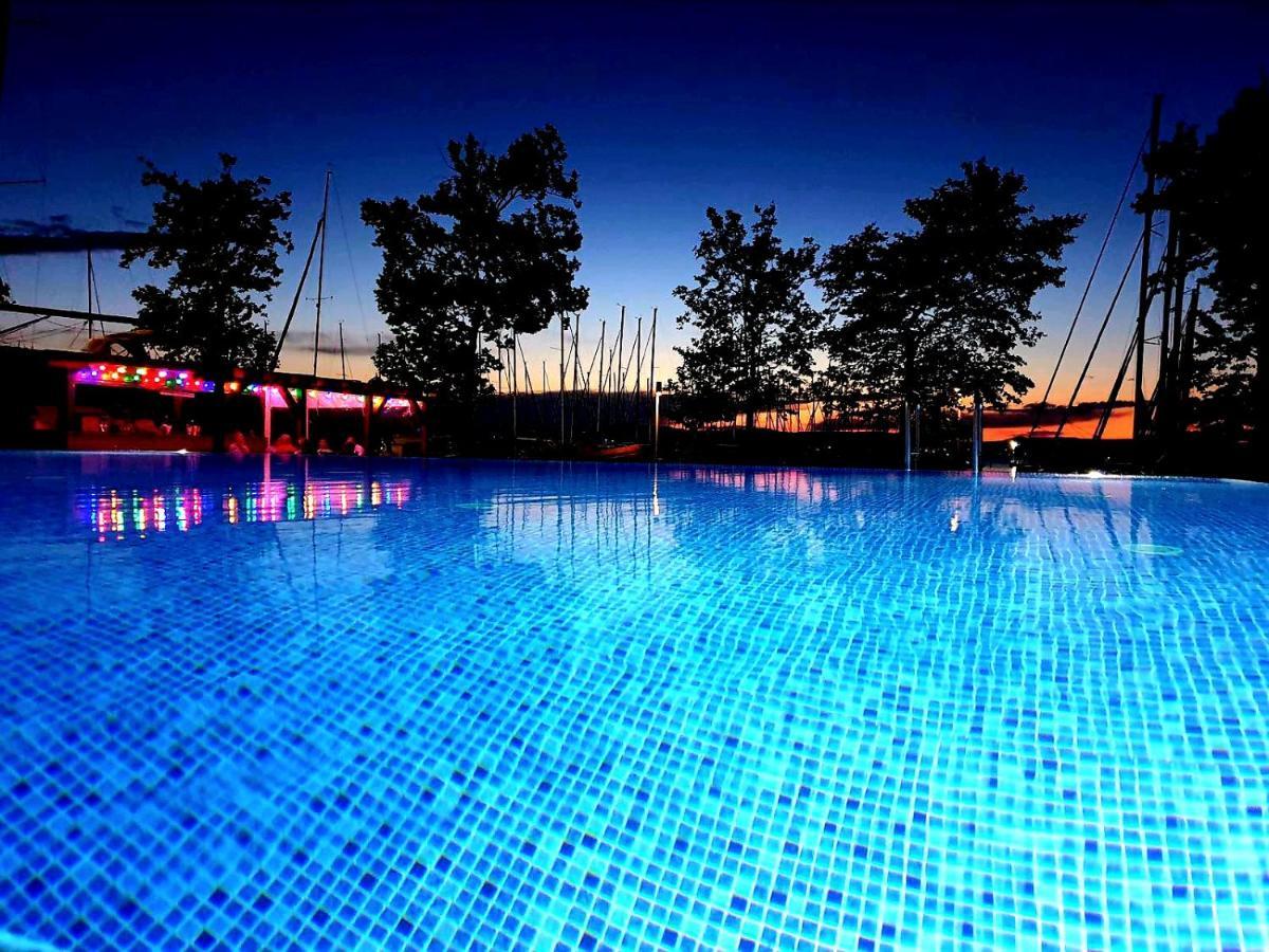 Bl Lakeside Apartman Балатонлелле Экстерьер фото